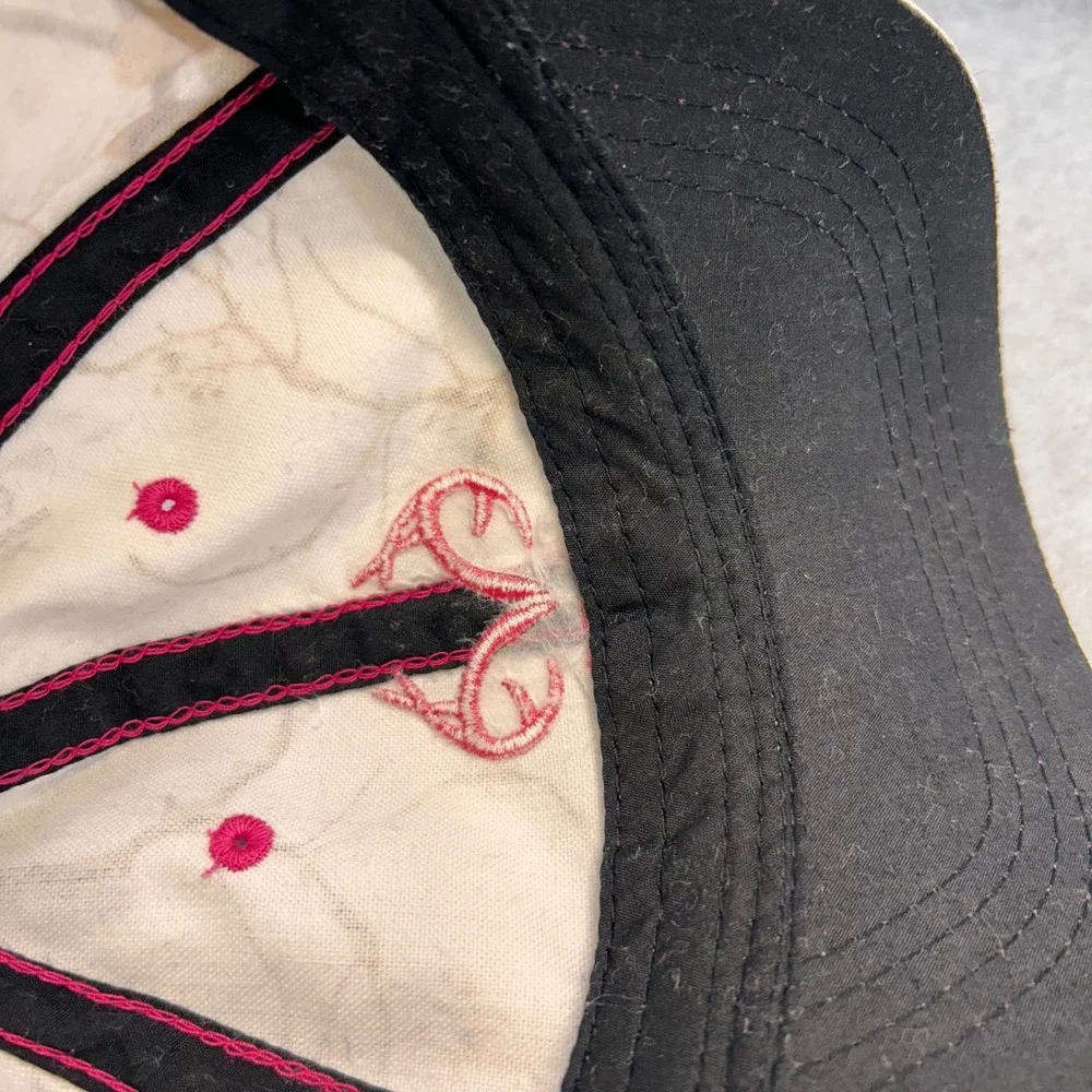 Realtree Embroidered Logo Womens Pink Camo Baseball Cap Adjustable OSFM